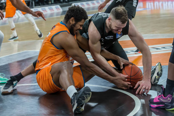 不仅让对手 不仅让对手